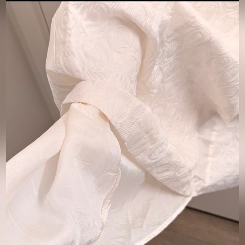 JAX White Dress with Textured Pattern - Picture 5 of 6